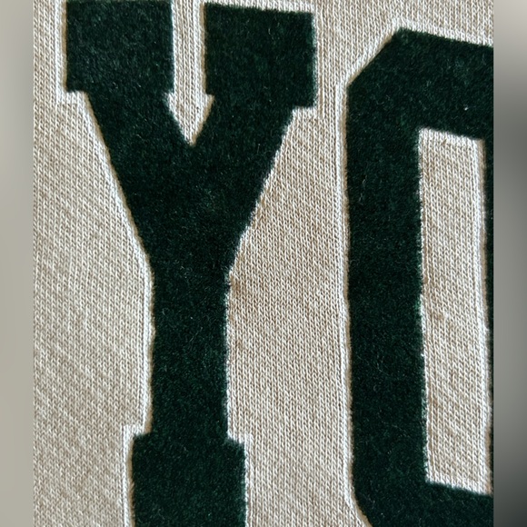 Cream 'New York' Sweatshirt Size M - Picture 10 of 11